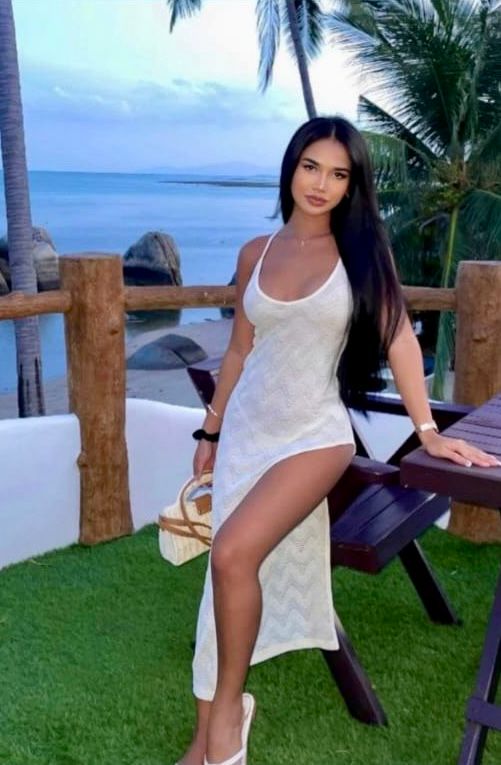 Escort - BELINDA - Ibiza Tops
